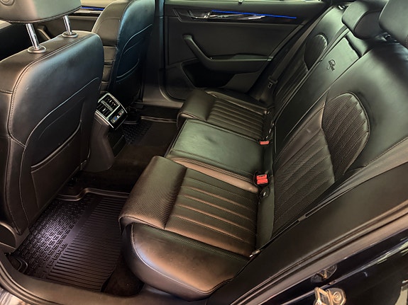 Skoda Superb 7 of 30