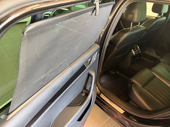 Skoda Superb 9 of 30