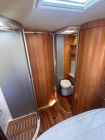 Hymer B 690 Starline HØSTKAMPANJE / Bakhjulsdrift /  / Solcelle / Alde 28 of 30