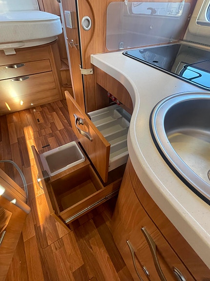 Hymer B 690 Starline HØSTKAMPANJE / Bakhjulsdrift /  / Solcelle / Alde 23 of 30
