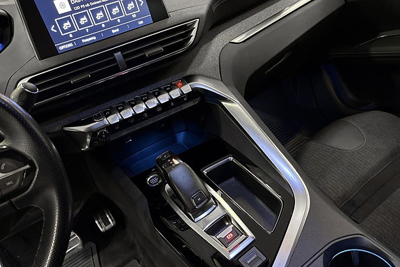 Peugeot 3008 13 of 21