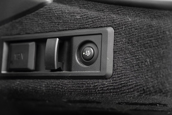 BMW i4 13 of 26