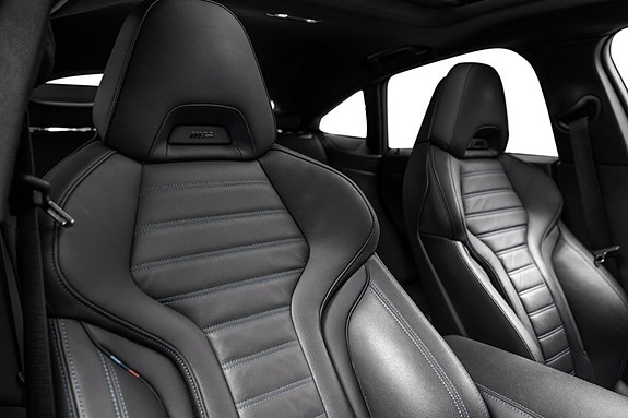 BMW i4 23 of 26