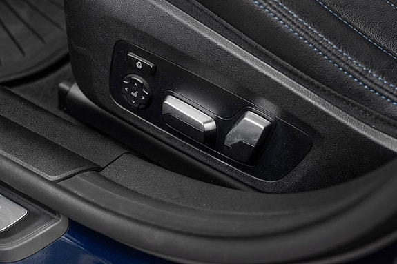 BMW i4 15 of 26