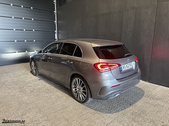 Mercedes-Benz A250 e 5 of 30