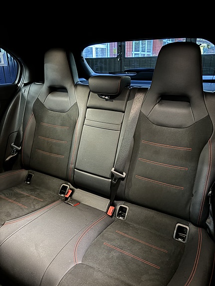 Mercedes-Benz A250 e 27 of 30