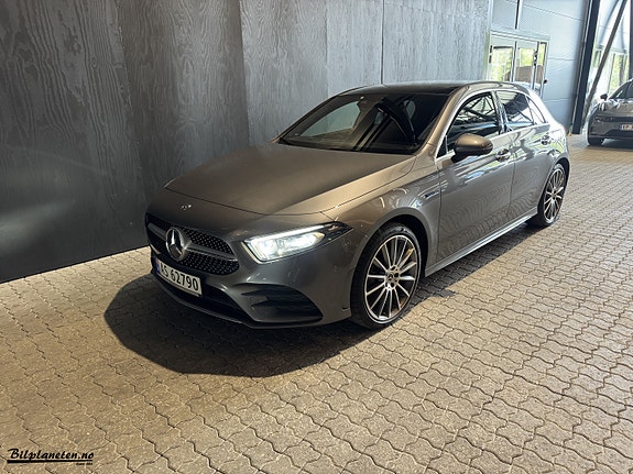 Mercedes-Benz A250 e 2 of 30