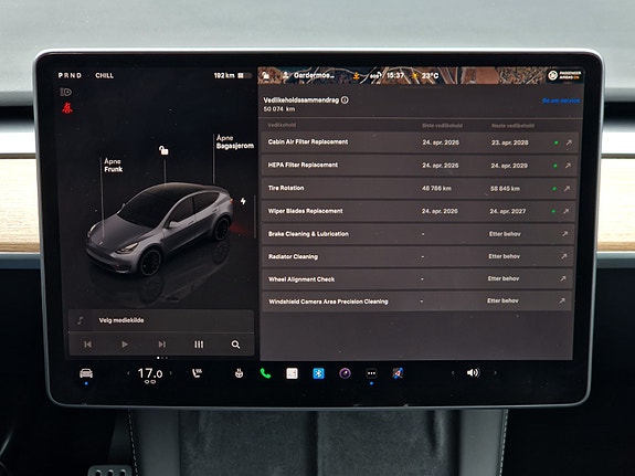Tesla Model Y 16 of 23