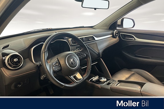 MG ZS EV 9 of 17
