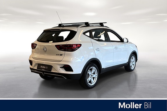 MG ZS EV 4 of 17