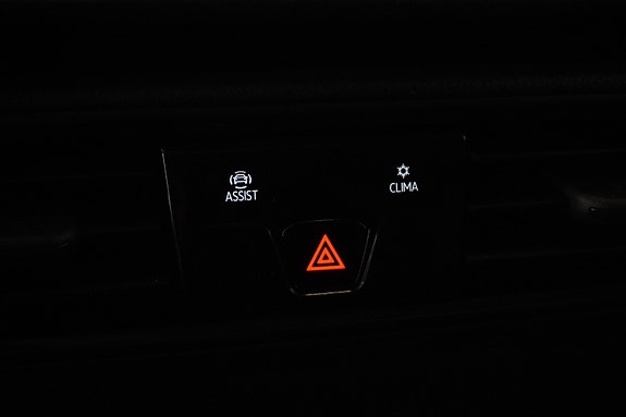 Volkswagen Caddy Maxi 22 of 30