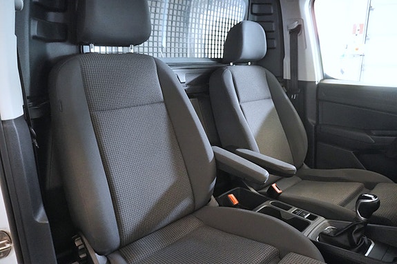 Volkswagen Caddy Maxi 27 of 30