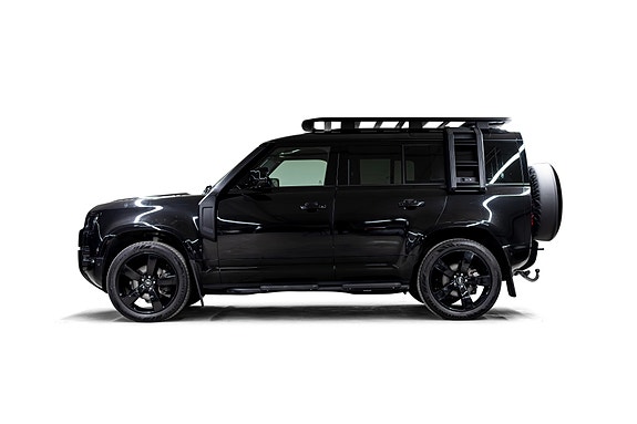 Land Rover Defender 110 6 of 30
