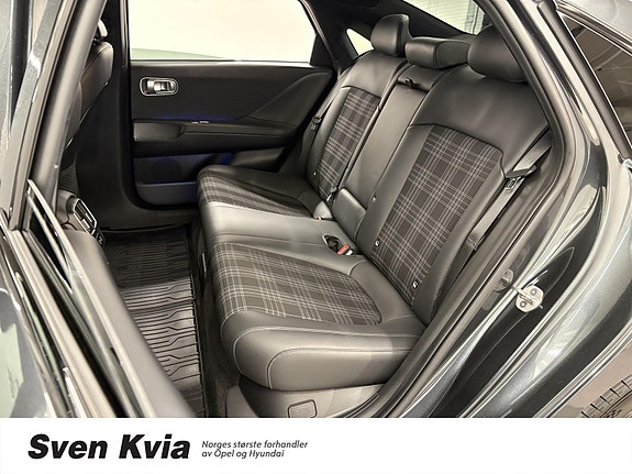 Hyundai Ioniq 6 14 of 30