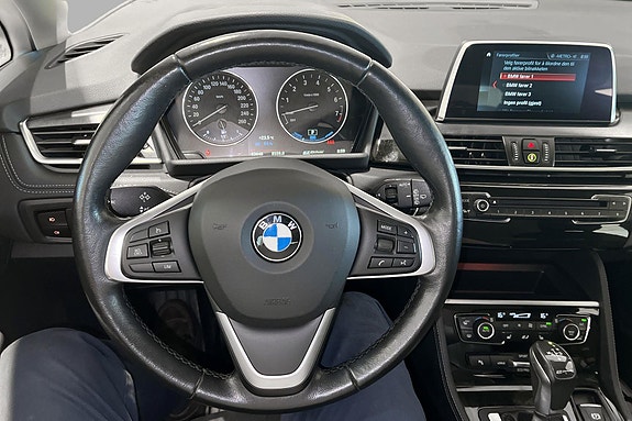 BMW 225xe 15 of 20