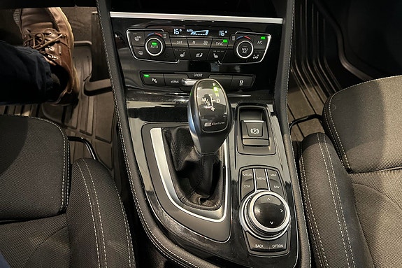 BMW 225xe 20 of 20