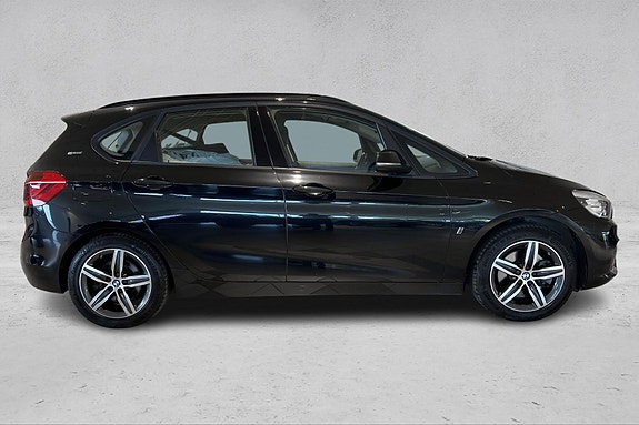 BMW 225xe 6 of 20
