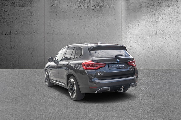 BMW iX3 7 of 30