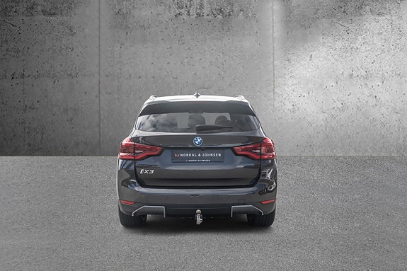 BMW iX3 6 of 30