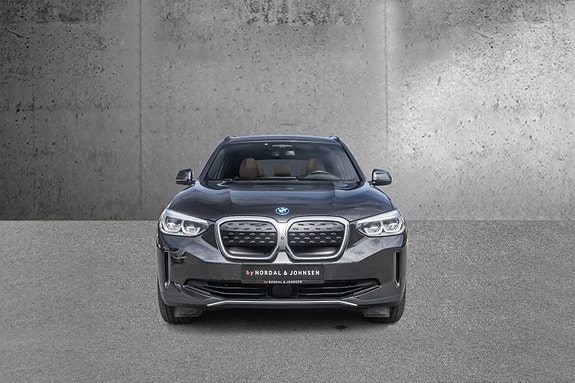 BMW iX3 2 of 30