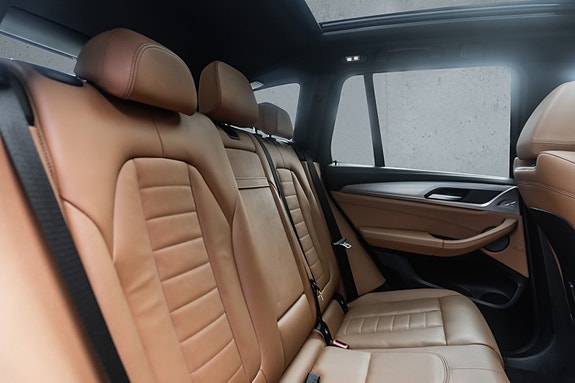 BMW iX3 16 of 30