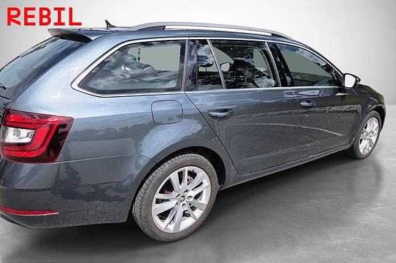 Skoda Octavia 3 of 21