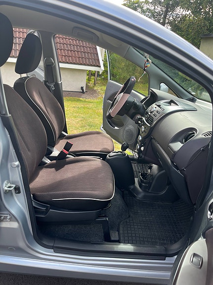 Mitsubishi i-Miev 7 of 10