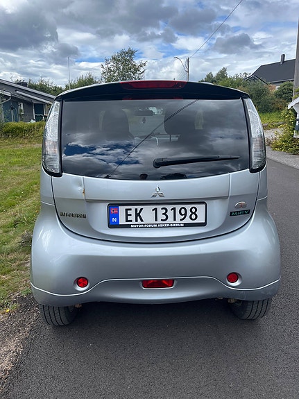 Mitsubishi i-Miev 3 of 10