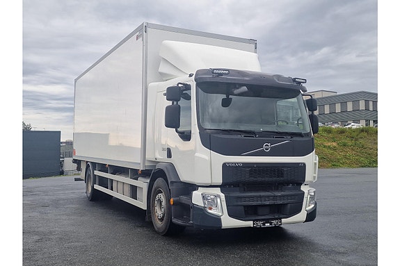 Volvo FE320 4x2 med sideåpning 4 of 9