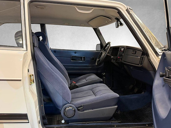 Saab 900 19 of 30
