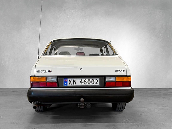 Saab 900 6 of 30