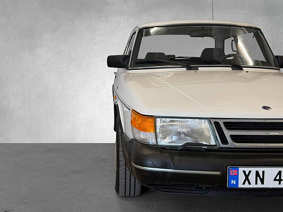 Saab 900 13 of 30