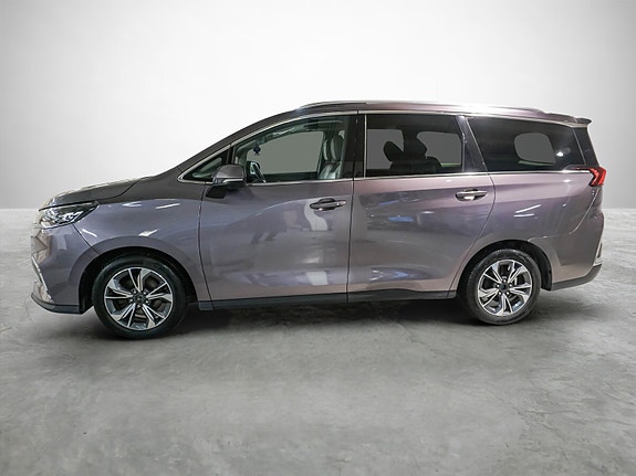 Maxus Euniq 5 2 of 24