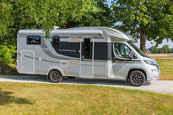 Adria MATRIX M 670SL | 5 PERS | HENGERFESTE | LUFTFJÆRING BAK 3 of 30