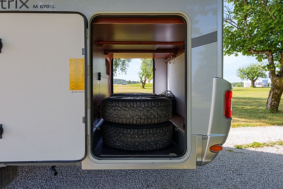 Adria MATRIX M 670SL | 5 PERS | HENGERFESTE | LUFTFJÆRING BAK 28 of 30