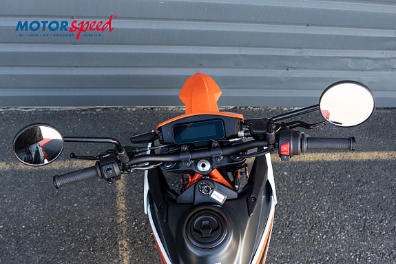 KTM 390 SMC R Demo 7 of 8