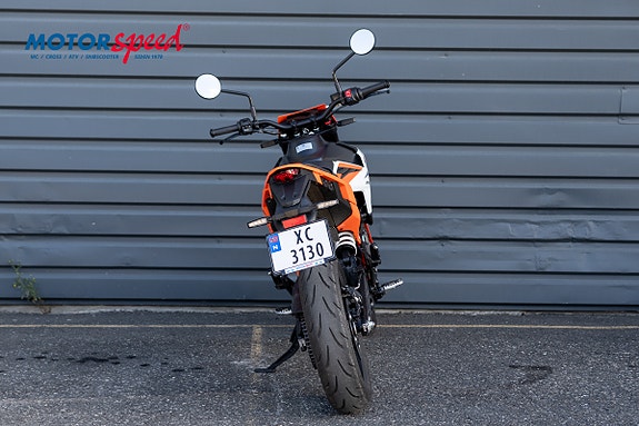 KTM 390 SMC R Demo 6 of 8
