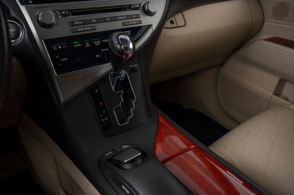 Lexus RX450h 13 of 30