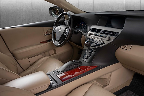 Lexus RX450h 28 of 30