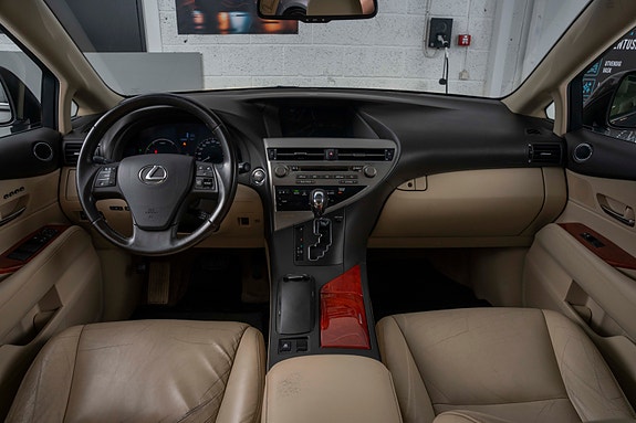 Lexus RX450h 25 of 30