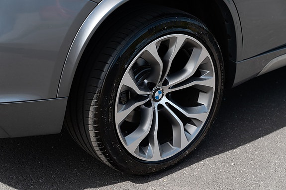 BMW X5 8 of 25