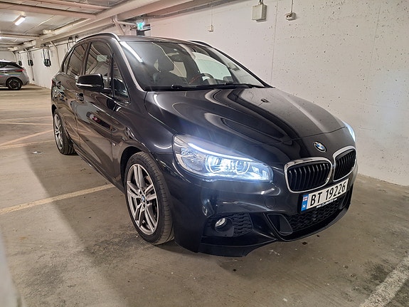 BMW 220d 3 of 16