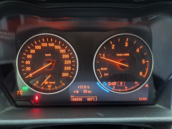 BMW 220d 11 of 16
