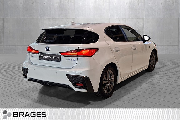 Lexus CT200h 5 of 28