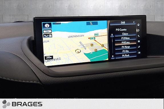Lexus CT200h 14 of 28