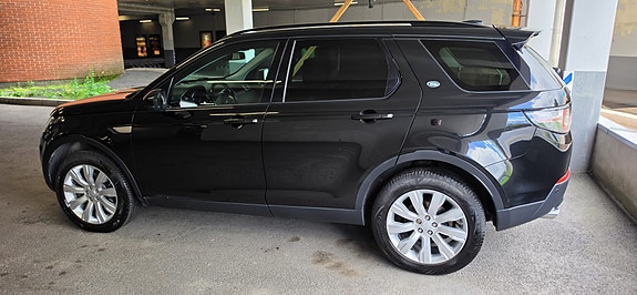 Land Rover Discovery Sport 7 of 30