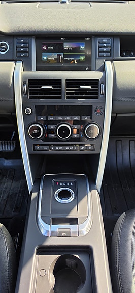 Land Rover Discovery Sport 15 of 30