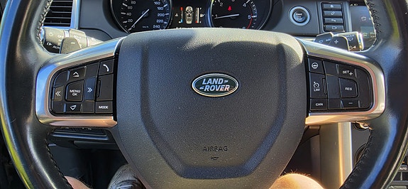 Land Rover Discovery Sport 16 of 30