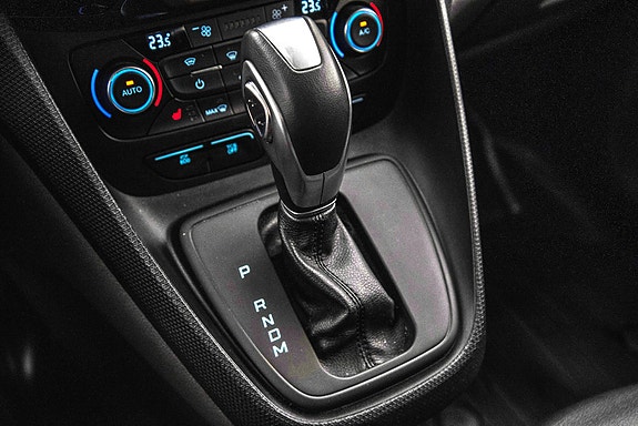 Ford Transit Connect 14 of 19