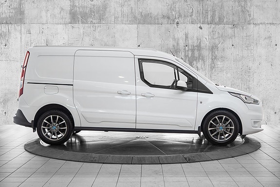 Ford Transit Connect 6 of 19